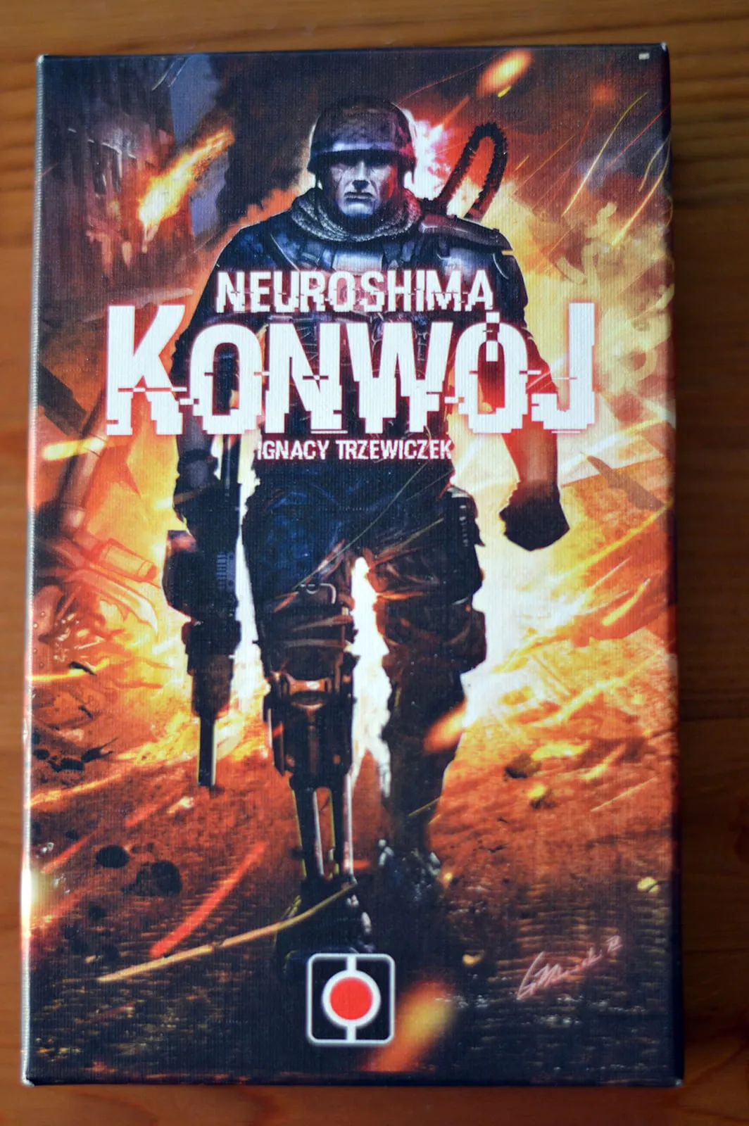 Kompaktowe pudełko.