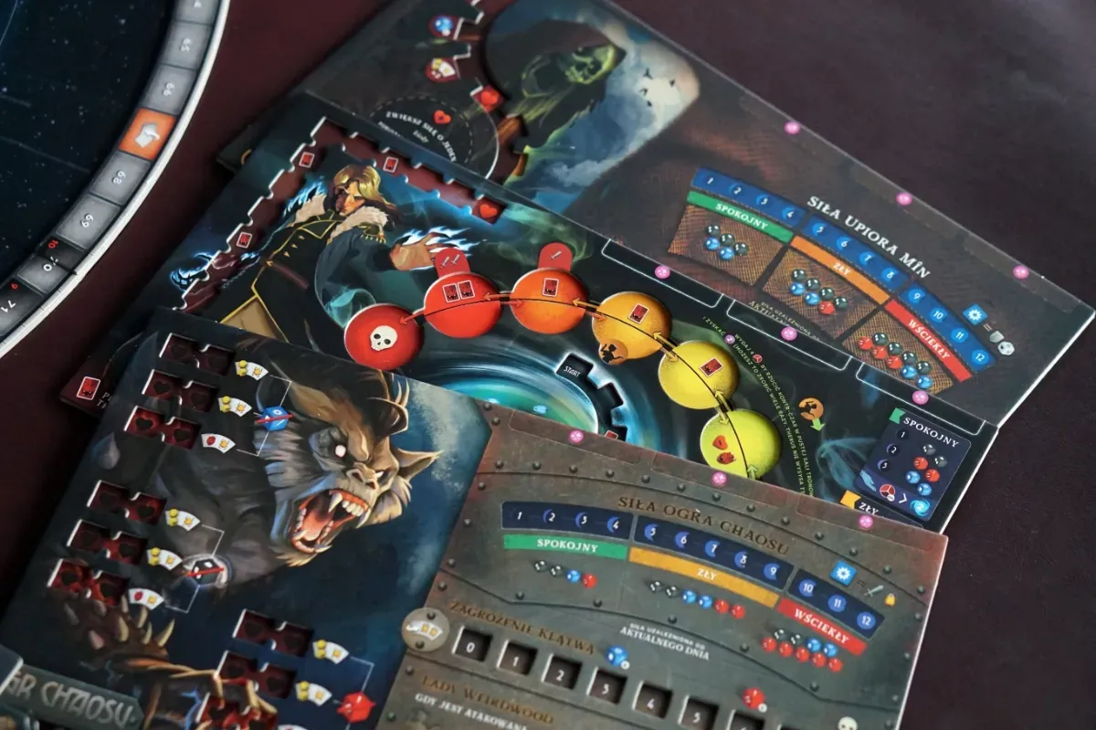 Plansze potworów - recenzja gry planszowej Weirdwood Manor na Angry Boardgamer