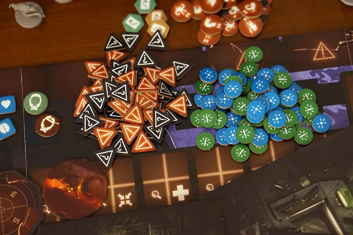 Unboxing – Alone