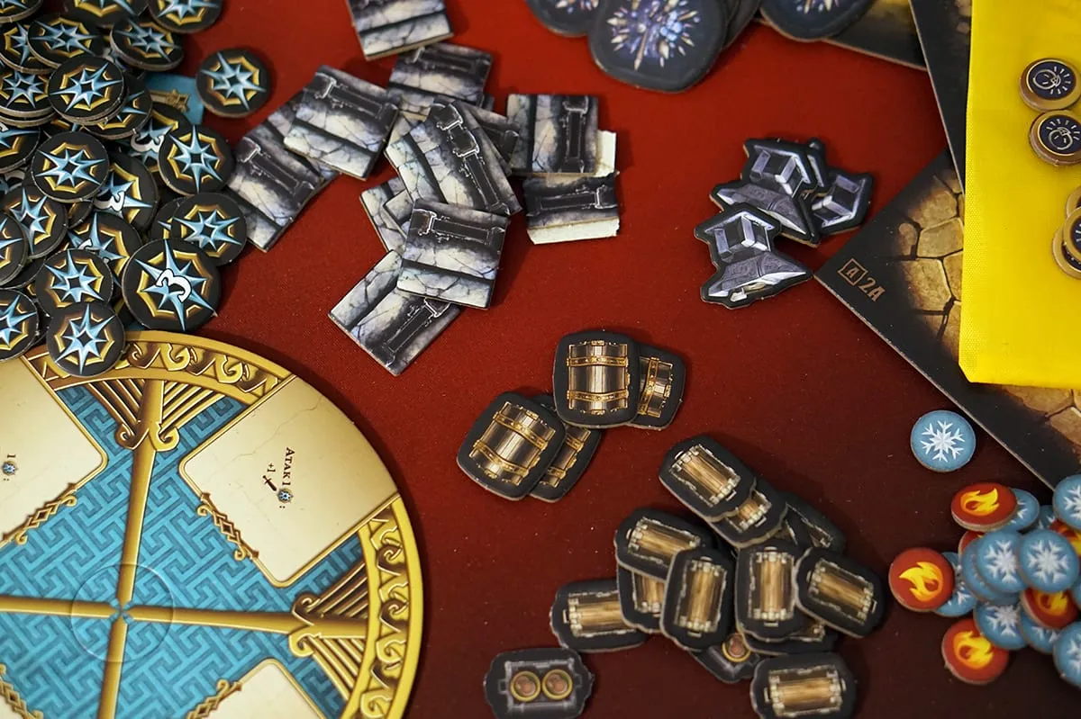 Unboxing Massive Darkness 2: Hellscape