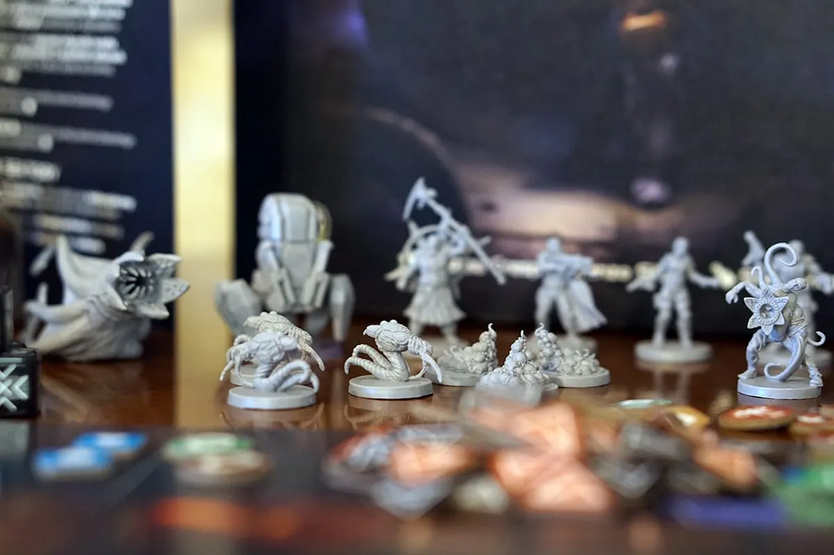 Unboxing – Alone