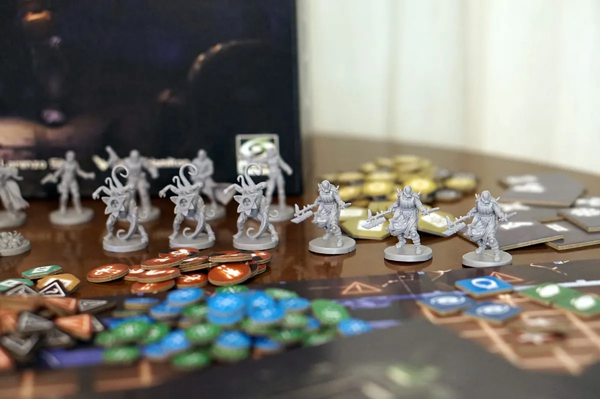 Unboxing – Alone