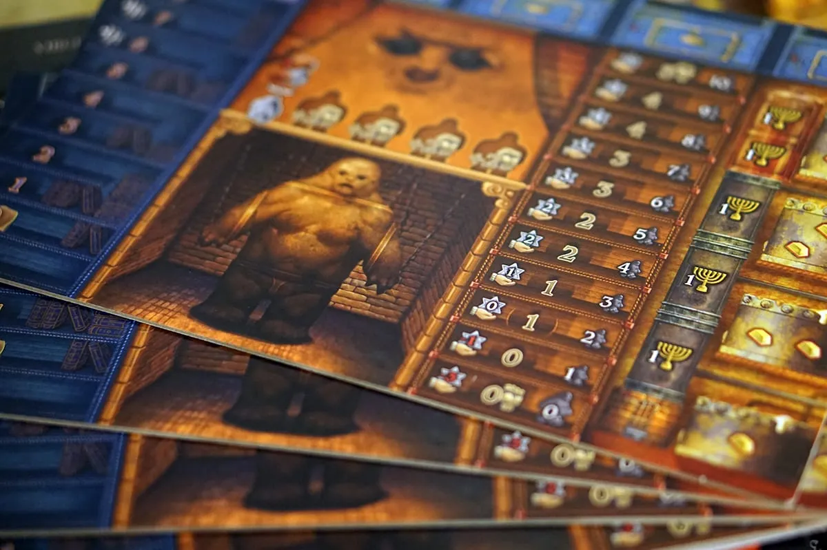 Unboxing – Golem