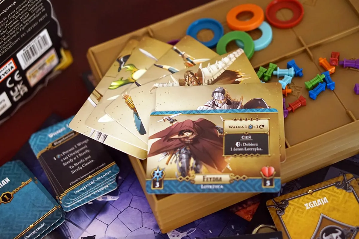 Unboxing Massive Darkness 2: Hellscape