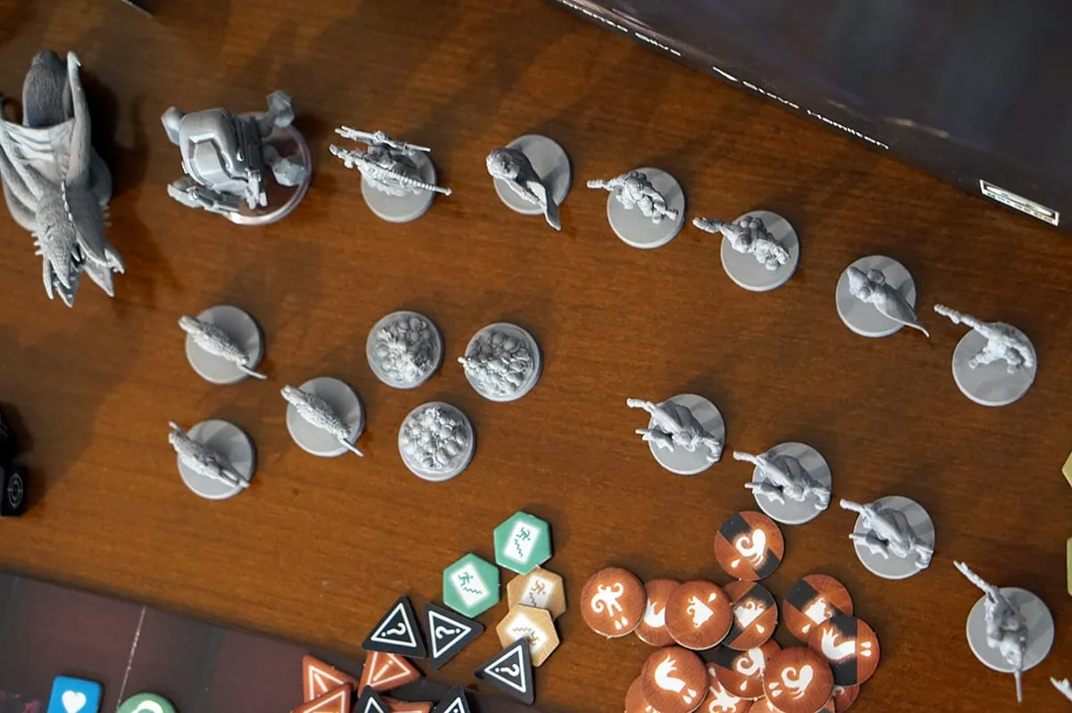 Unboxing – Alone