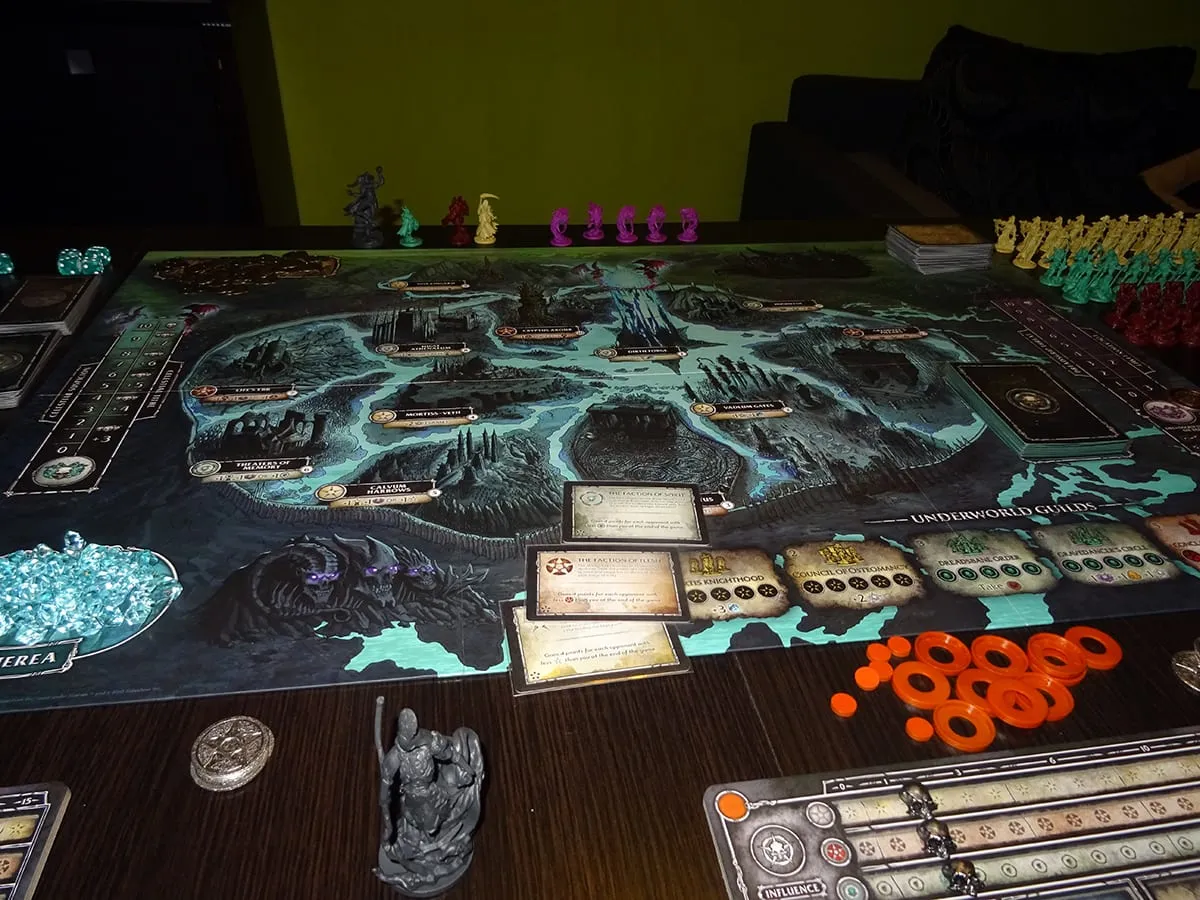 Rzut Oka – Court of the Dead: Mourners Call