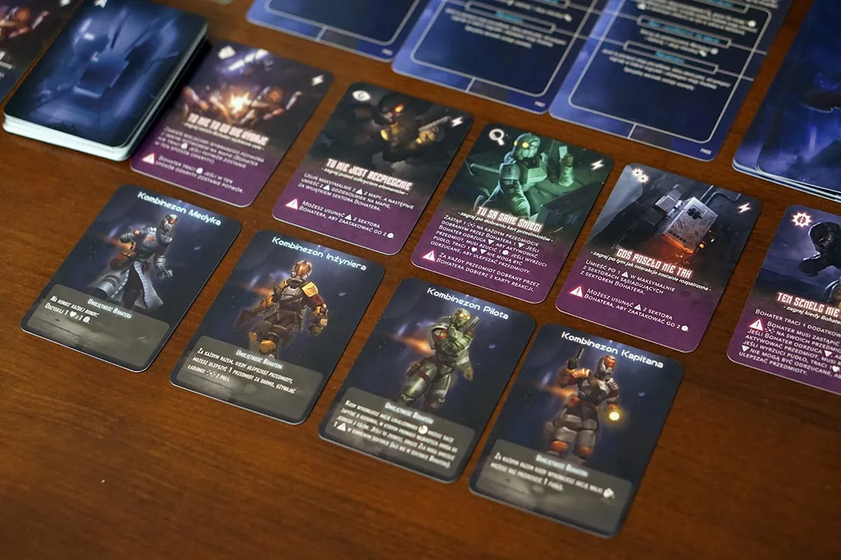 Unboxing – Alone