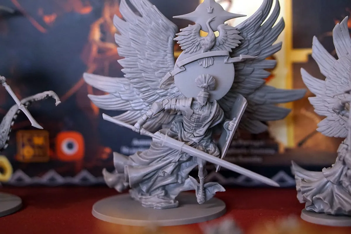 Unboxing Massive Darkness 2: Hellscape