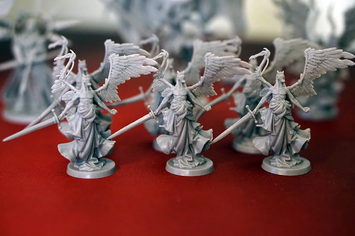 Unboxing Massive Darkness 2: Hellscape