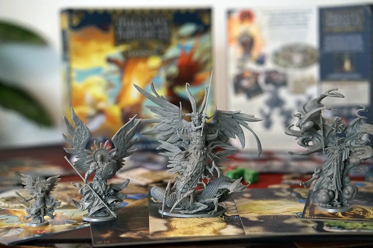 Unboxing Massive Darkness 2: Heavenfall