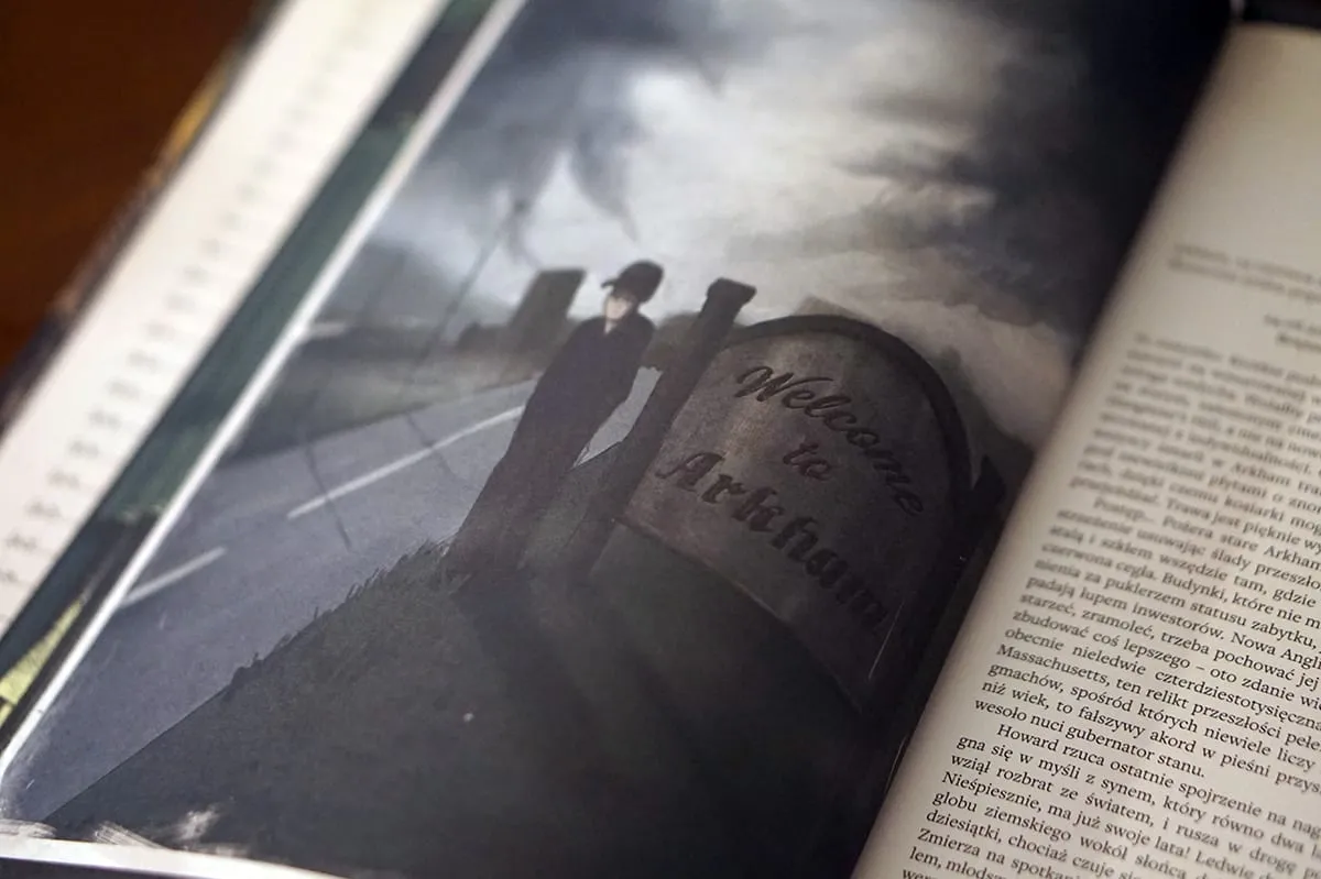 Widmo nad Arkham – gra paragrafowa