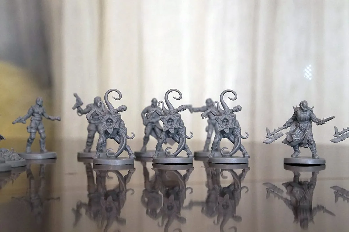 Unboxing – Alone