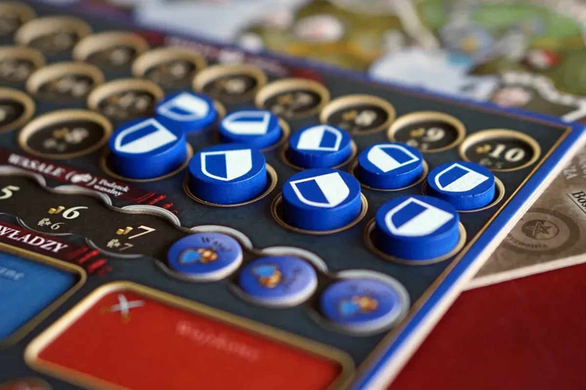 Porównanie Europa Universalis i Twilight Imperium 4 ed.