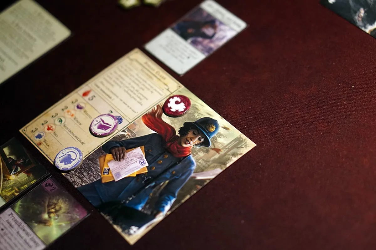 Horror w Arkham: Wśród mrocznych fal