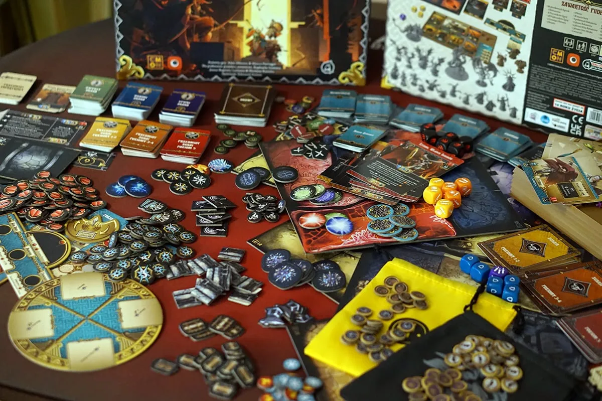 Unboxing Massive Darkness 2: Hellscape