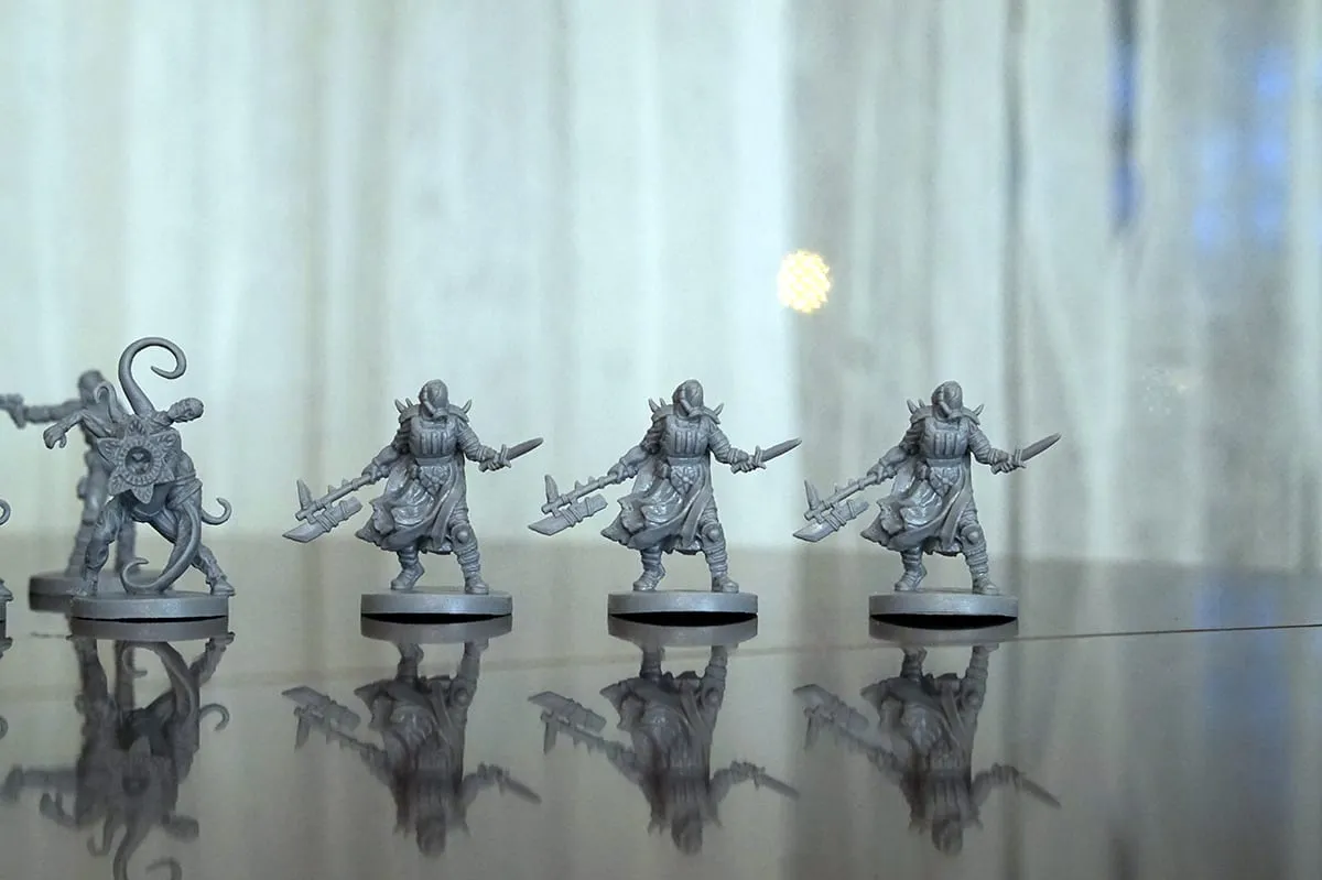 Unboxing – Alone
