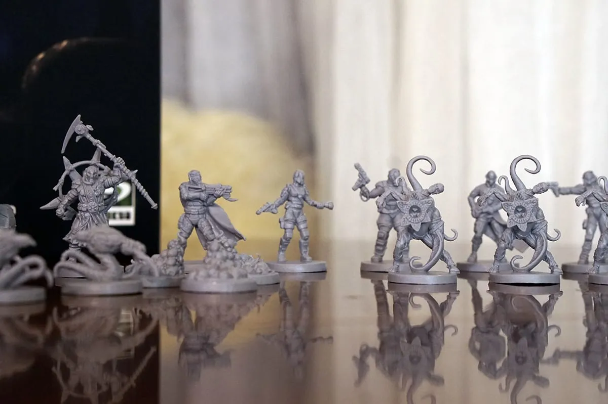 Unboxing – Alone