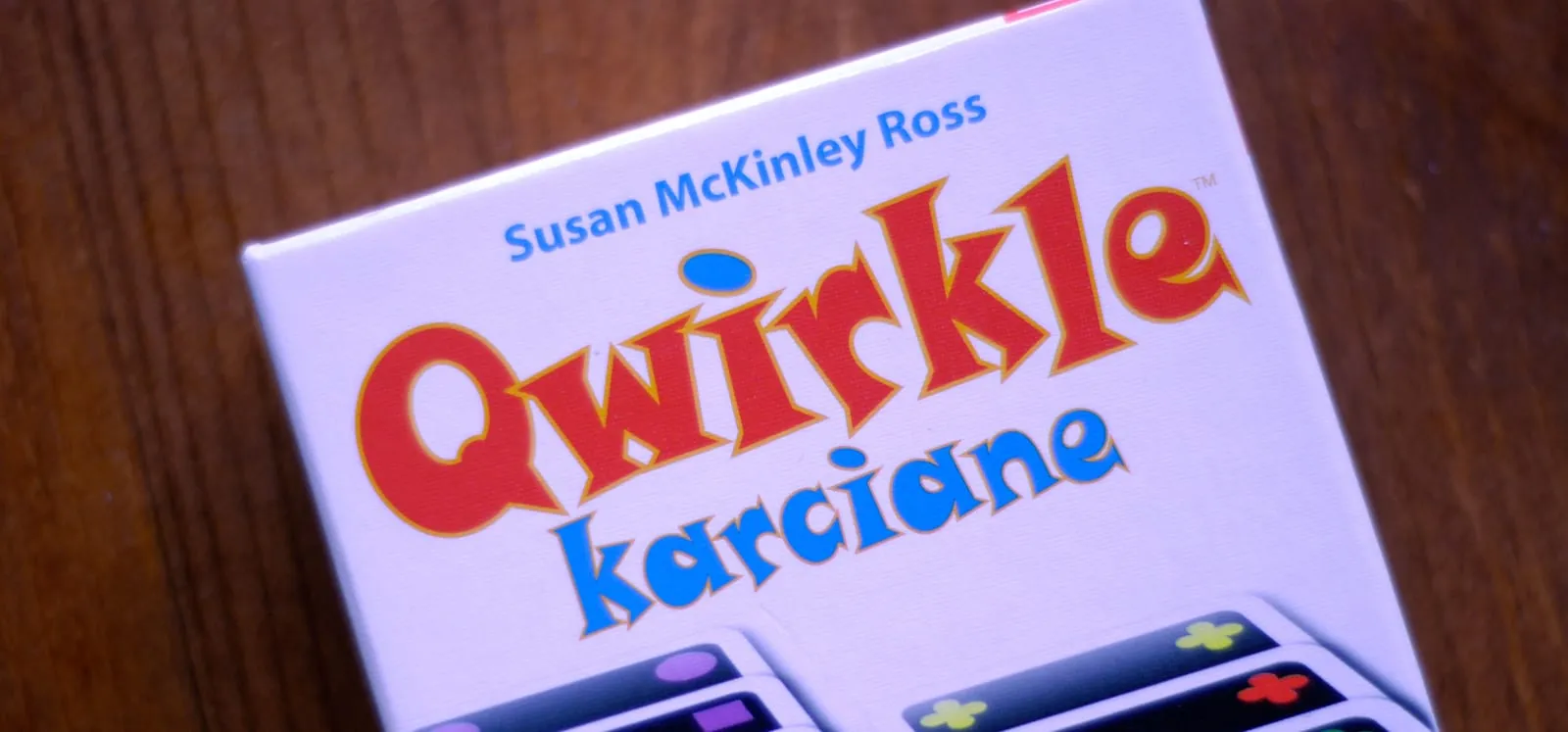 Recenzja: Qwirkle Karciane – minirecenzja